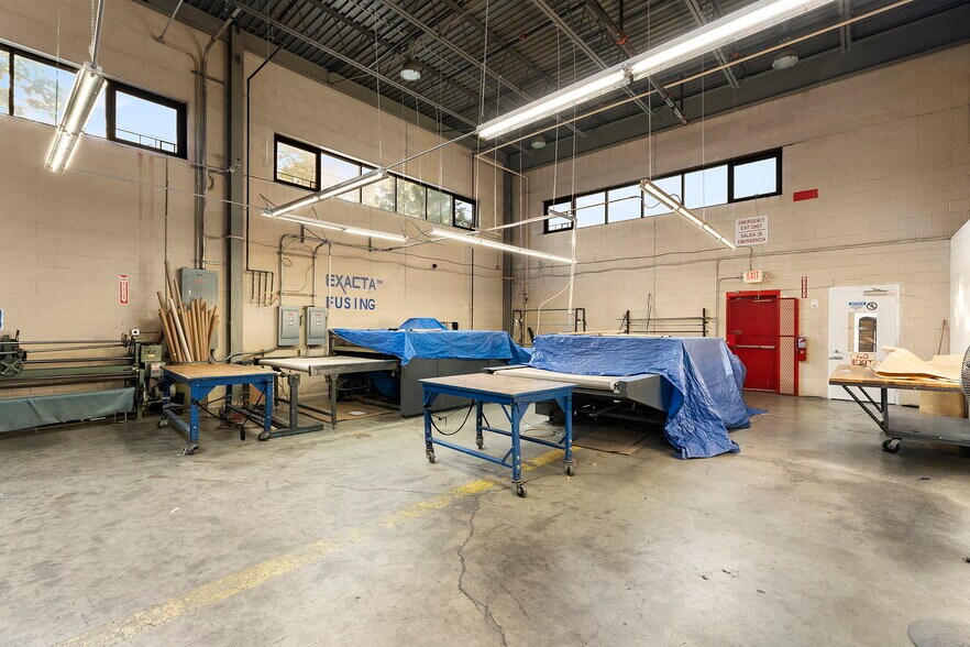 More Photos Of 100-118 John F Kennedy Dr N, Bloomfield Warehouse For Lease