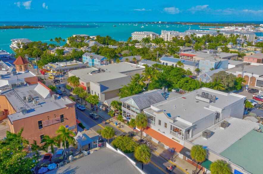 More Photos Of 117 Duval St, Key West Storefront Retail Residential For Lease