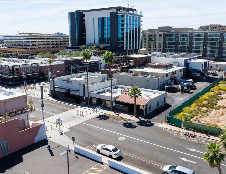More Photos Of 4440 N Saddlebag Trl, Scottsdale Restaurant For Sale