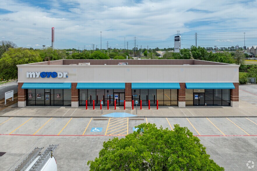 More Photos Of 20755-20845 US 59 Hwy N, Humble Unknown For Lease