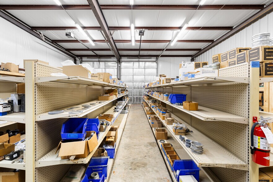 More Photos Of 3698 E Marshall Ave, Longview Warehouse For Lease