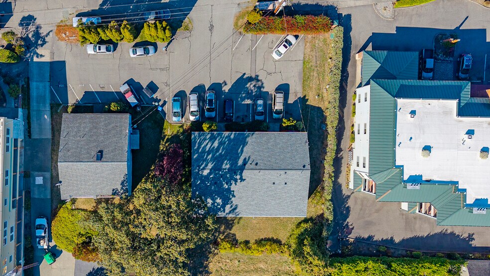 More Photos Of 1475 SE 9th Ave, Oak Harbor Apartments For Sale