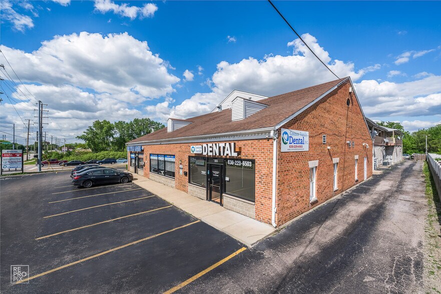 More Photos Of 1187 N Farnsworth Ave, Aurora Storefront Retail Residential For Lease