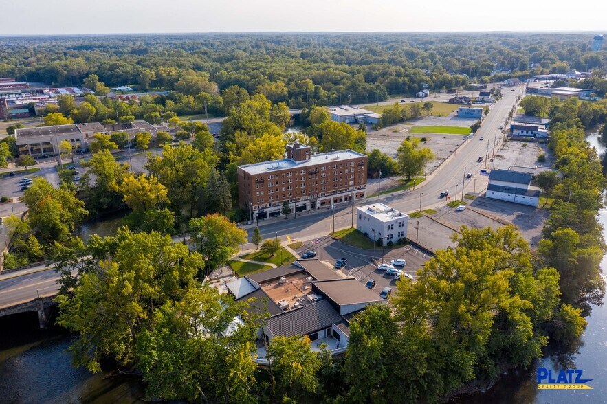 More Photos Of 295 W Market St, Warren Apartments For Sale