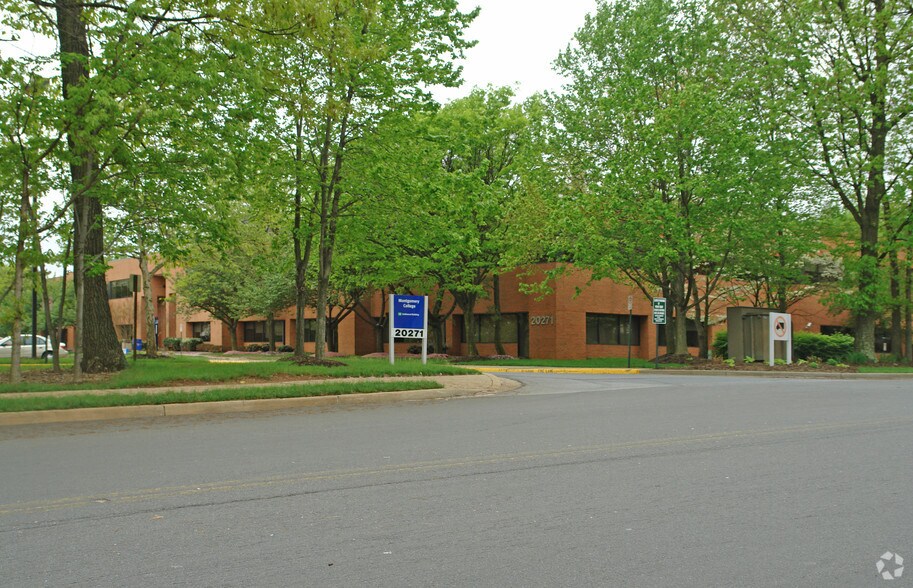 More Photos Of 20271 Goldenrod Ln, Germantown Coworking Space