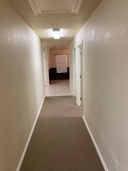 More Photos Of 1310 Weatherford Hwy, Granbury Light Distribution For Lease