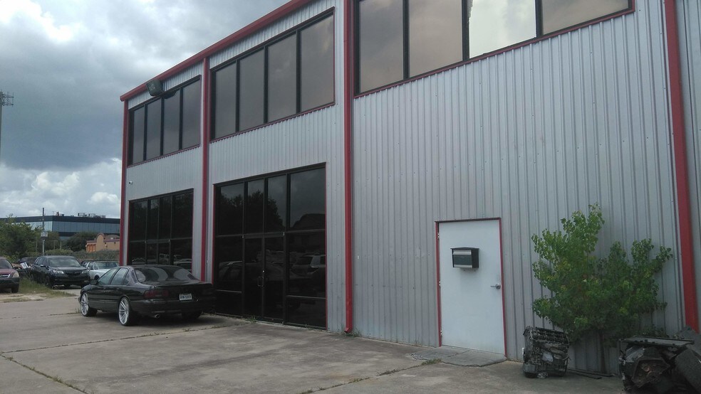 More Photos Of 15455 Kuykendahl Rd, Houston Auto Dealership For Sale