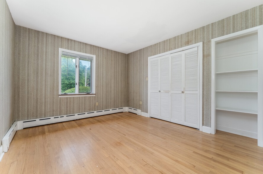More Photos Of 2431 Route 57 East, Washington Office Residential For Sale