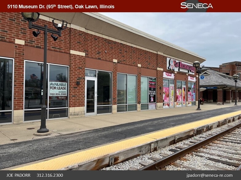 More Photos Of 5100-5116 Museum Dr, Oak Lawn General Retail For Lease