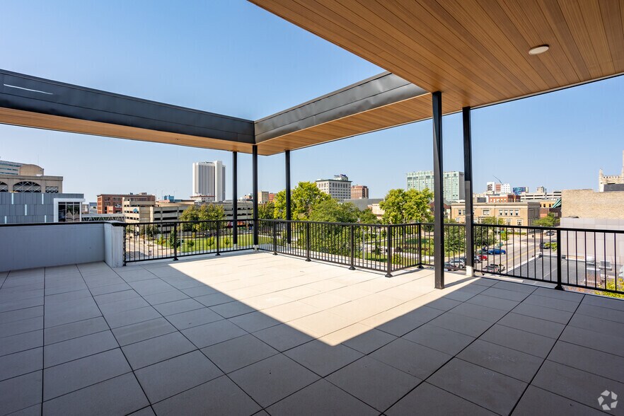 More Photos Of 501 4th Ave SE, Cedar Rapids Apartments For Lease