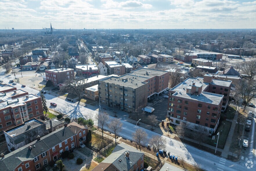 More Photos Of 7854 S South Shore Dr, Chicago Apartments For Sale