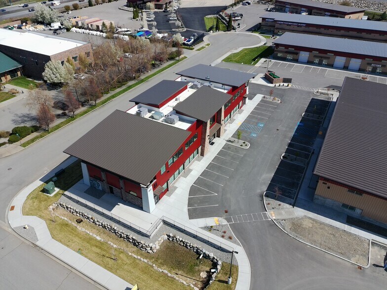 More Photos Of 2780 N Eagle Ln, Liberty Lake Office For Lease