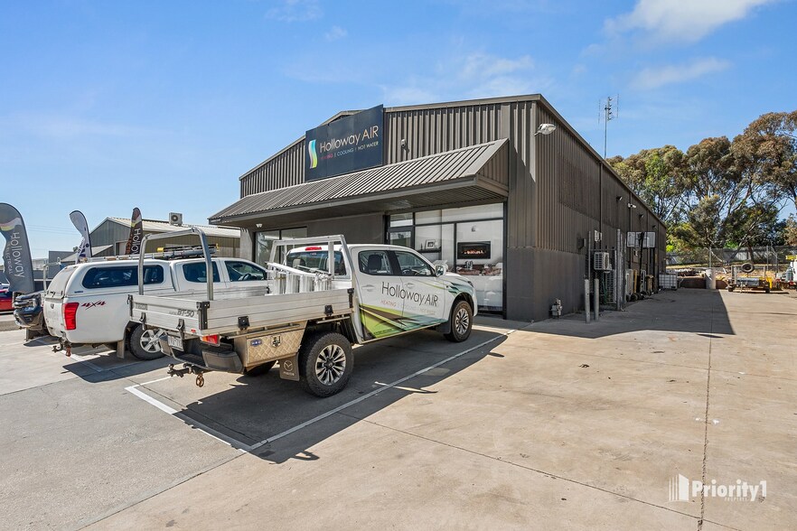 More Photos Of 3 Merino Ct, East Bendigo Industrial For Lease