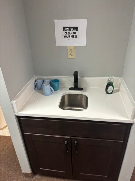 More Photos Of 4248-4250 Chain Bridge Rd, Fairfax Medical For Lease
