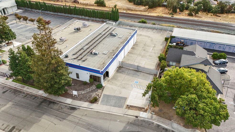 More Photos Of 7711 Murray Dr, Stockton Flex For Sale