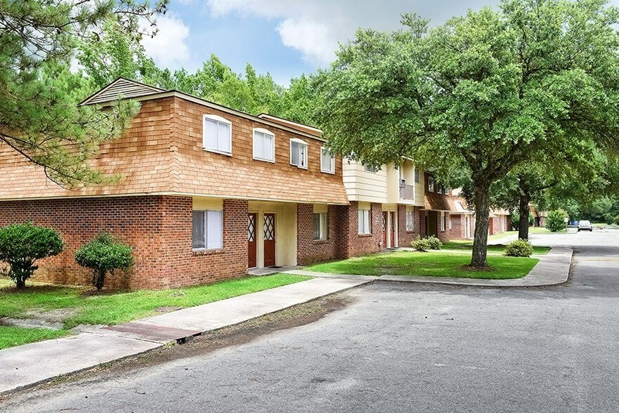 More Photos Of 901 Corona Dr, Orangeburg Apartments For Sale