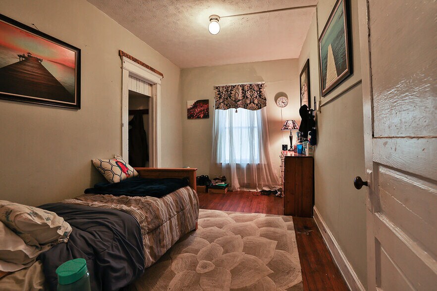 More Photos Of 3126 W 86th St, Cleveland Rehabilitation Center For Sale