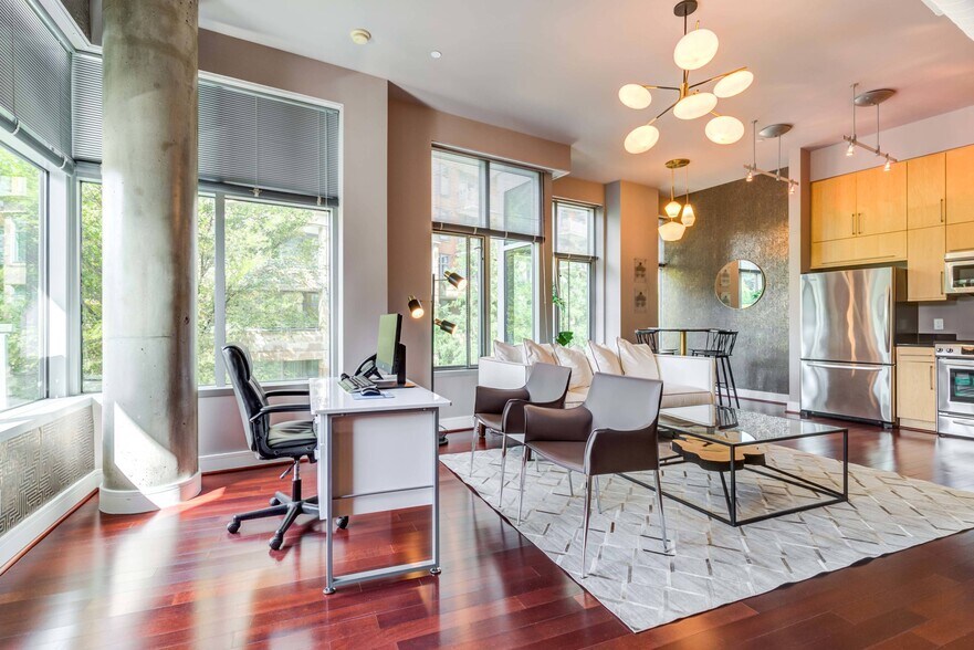 More Photos Of 8210 Crestwood Heights Dr, McLean Apartments For Lease