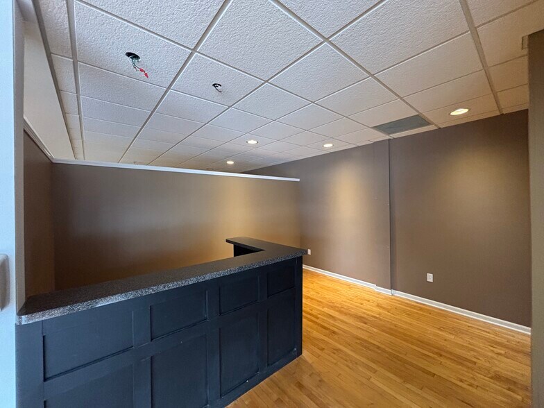 More Photos Of 103 S Bridge St, Dewitt Storefront For Lease