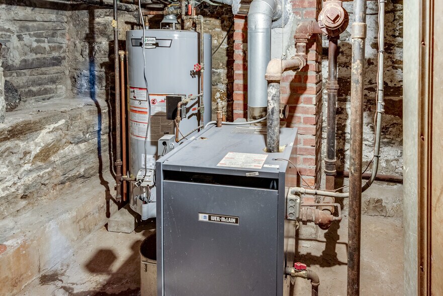 More Photos Of 58 Huron St, Brooklyn Multifamily For Sale