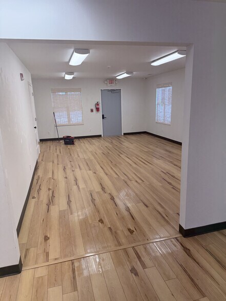 More Photos Of 1380 Triad Center Dr, Saint Peters Office For Lease