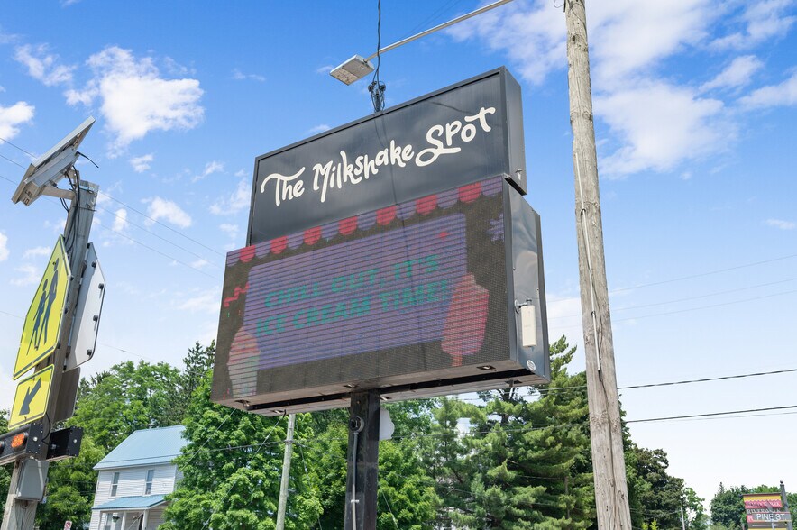 More Photos Of 250 N State St, Big Rapids General Retail For Sale