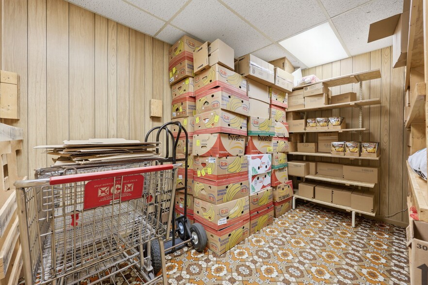 More Photos Of 262 Central Ave, Long Prairie Restaurant For Sale