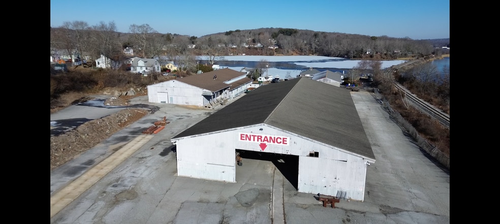 More Photos Of 45 Richards Grove Rd, Quaker Hill Service For Sale