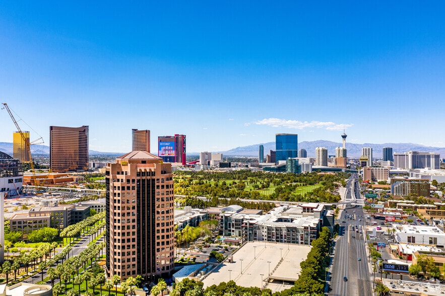 More Photos Of 3753-3993 Howard Hughes Pky, Las Vegas Unknown For Lease