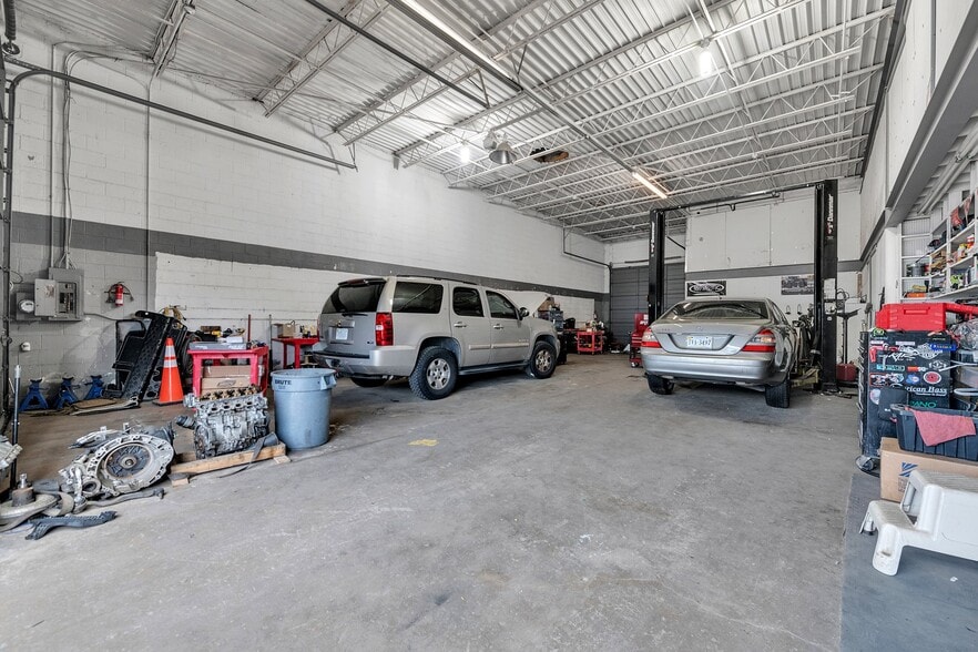 More Photos Of 2712-2716 Nevada Ave, Norfolk Research And Development For Lease