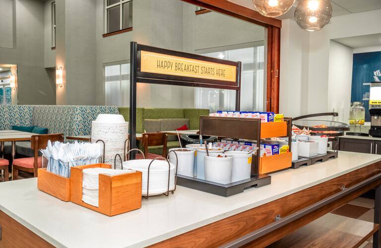 More Photos Of 2700 Green Oaks Rd, Fort Worth Hotel For Sale