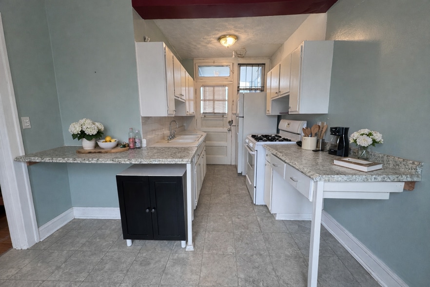 More Photos Of 3457 N Ridgeway Ave, Chicago Apartments For Sale