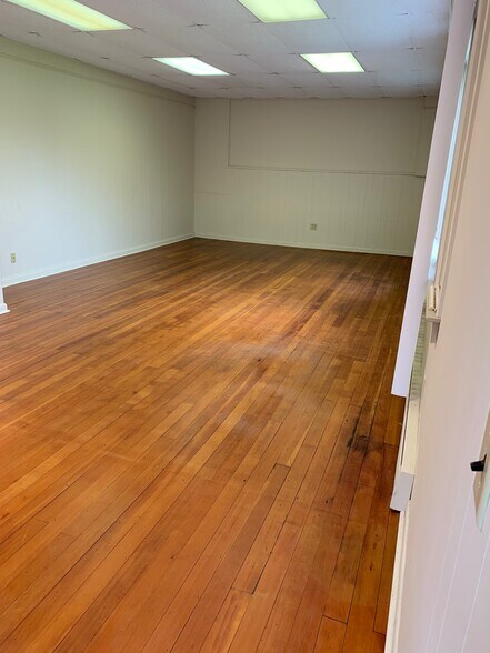 More Photos Of 499 Route 299, Highland Office For Lease