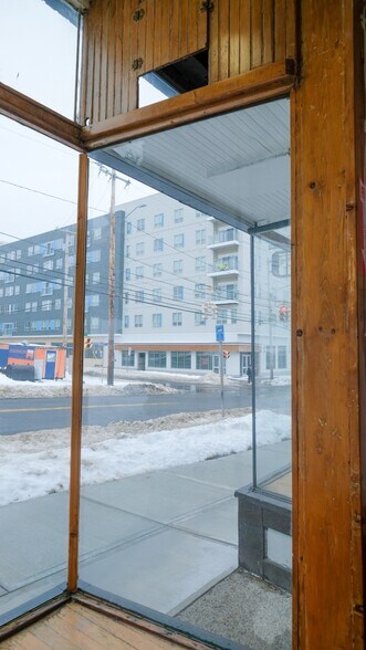 More Photos Of 1005 E Fayette St, Syracuse Apartments For Lease