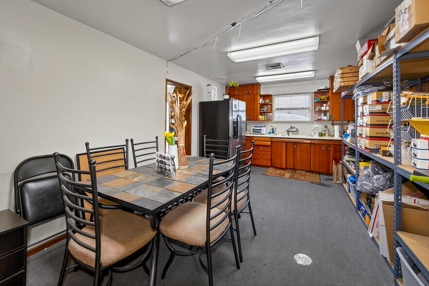 More Photos Of 31650 Dunlap Blvd, Yucaipa Office For Sale