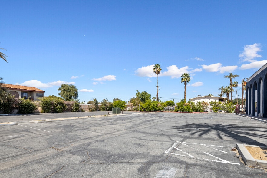 More Photos Of 45691 Monroe St, Indio Medical For Lease