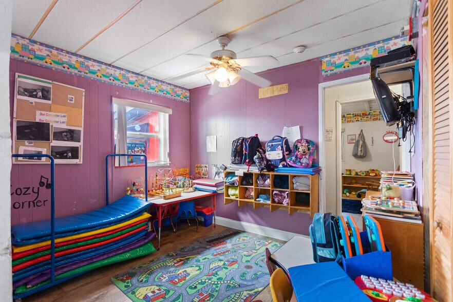 More Photos Of 1781 NW 152nd Ter, Opa-locka Daycare Center For Sale