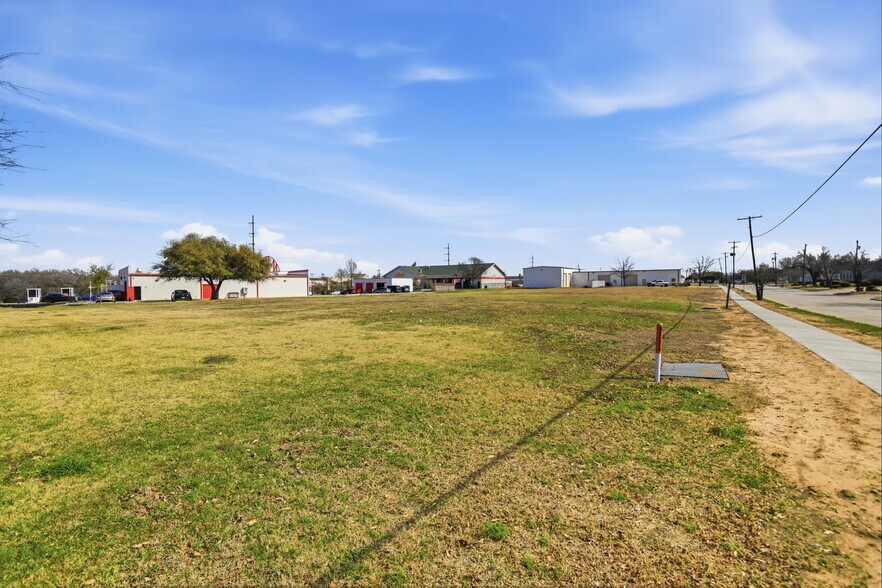 More Photos Of 4109 Industrial Street, Rowlett Land For Sale