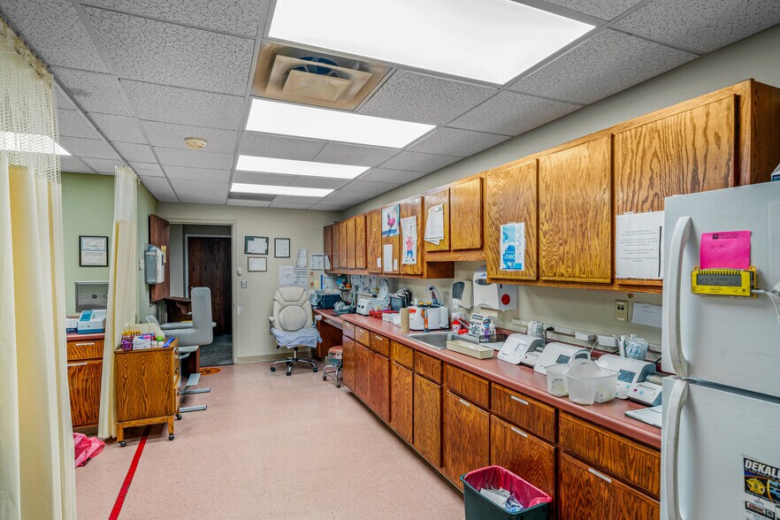 More Photos Of 15239 AL Highway 68, Crossville Medical For Sale