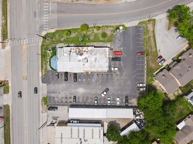 More Photos Of 10930 Perrin Beitel Rd, San Antonio Restaurant For Sale