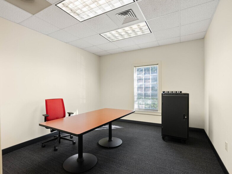 More Photos Of 79 S Main St, Inman General Retail For Sale