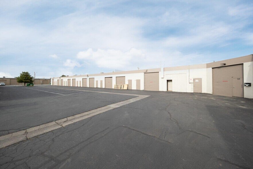 More Photos Of 50 Freeport Blvd, Sparks Light Distribution For Lease