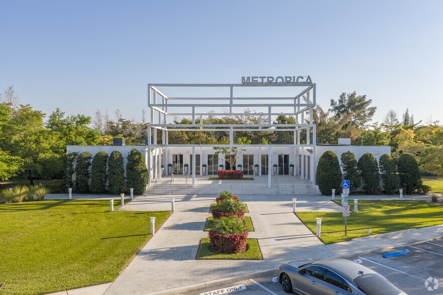 More Photos Of 2000 Metropica Way, Fort Lauderdale Apartments For Sale