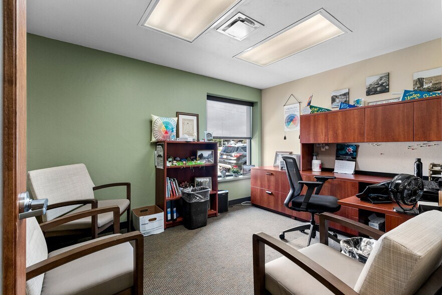 More Photos Of 445 S Adams St, Green Bay Office For Lease