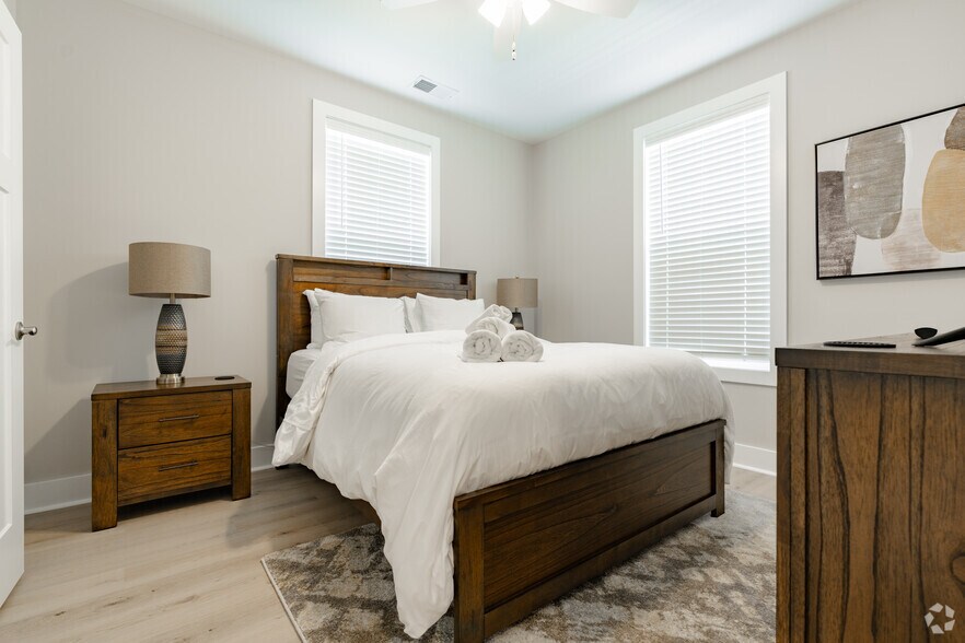 More Photos Of 4808 Old Tyme Court, Evansville Apartments For Sale