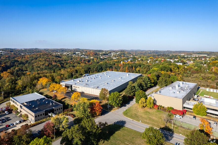 More Photos Of 112 Technology Dr, Pittsburgh Warehouse For Lease