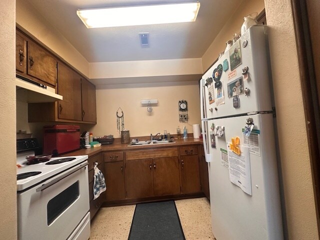 More Photos Of 241 Maple St, Paw Paw Multifamily For Sale