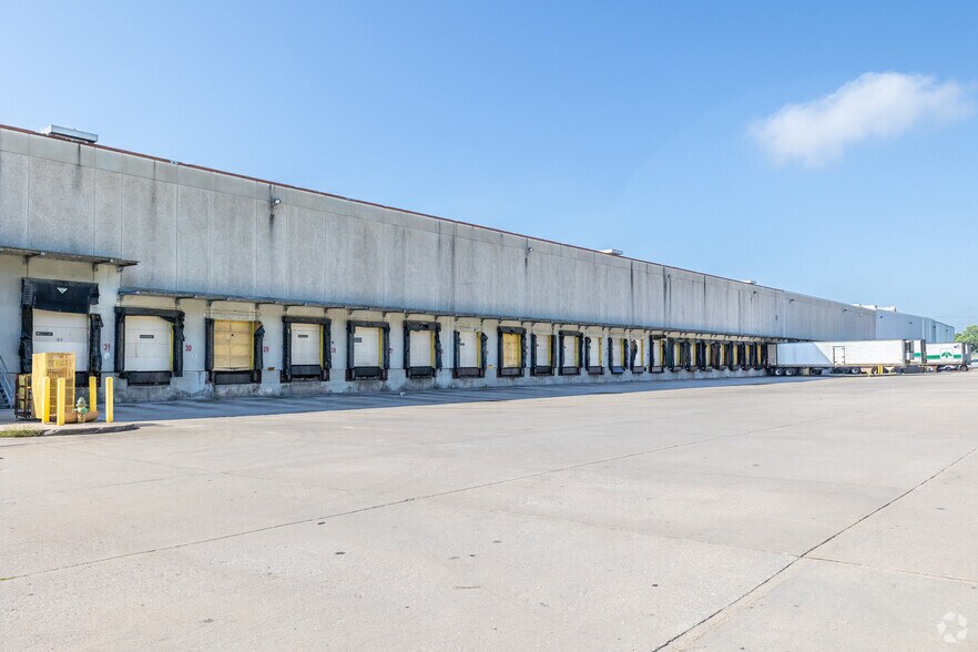 More Photos Of 1270 KY-192, London Refrigeration Cold Storage For Sale