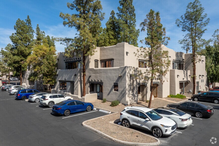 More Photos Of 301 E Bethany Home Rd, Phoenix Office For Sale