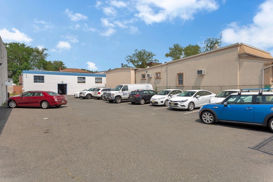 More Photos Of 322 Belleville Tpke, North Arlington Office For Sale